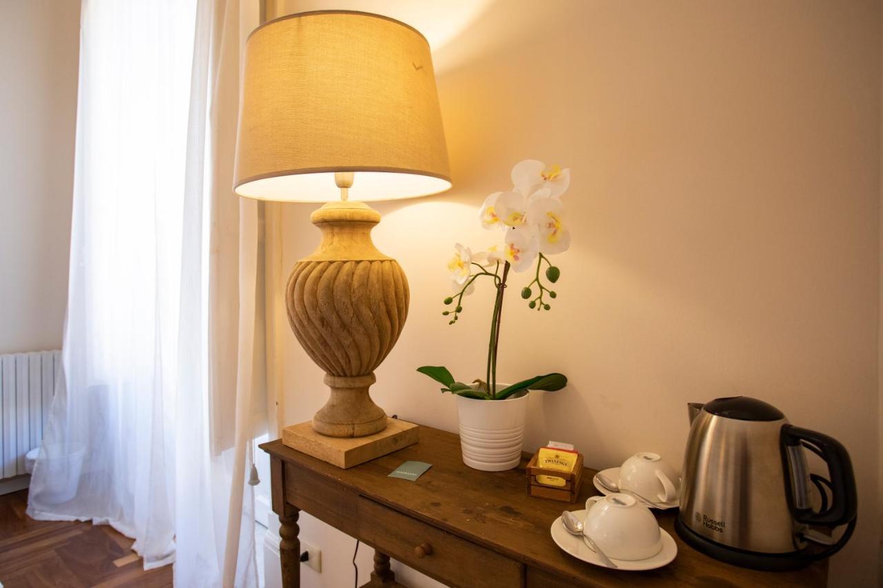 Dimora Sinibaldi Bed & Breakfast Palermo Luaran gambar